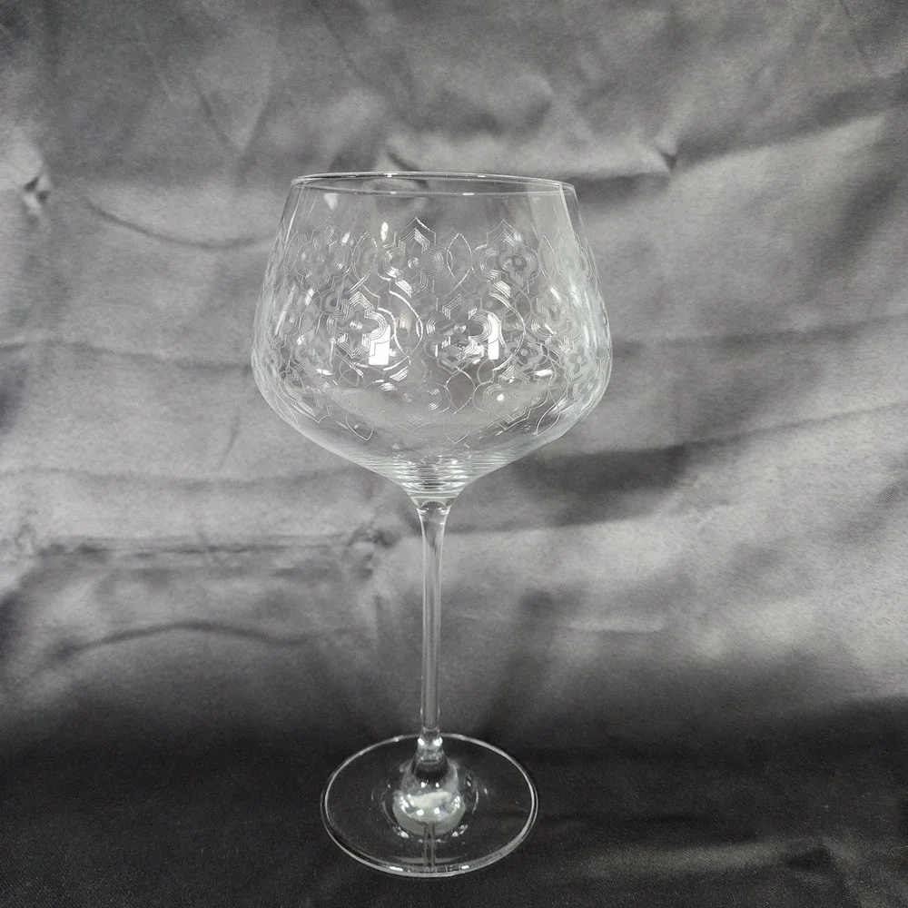 Pier 1 Delicately Etched Balloon Wine Glass Thin Stem